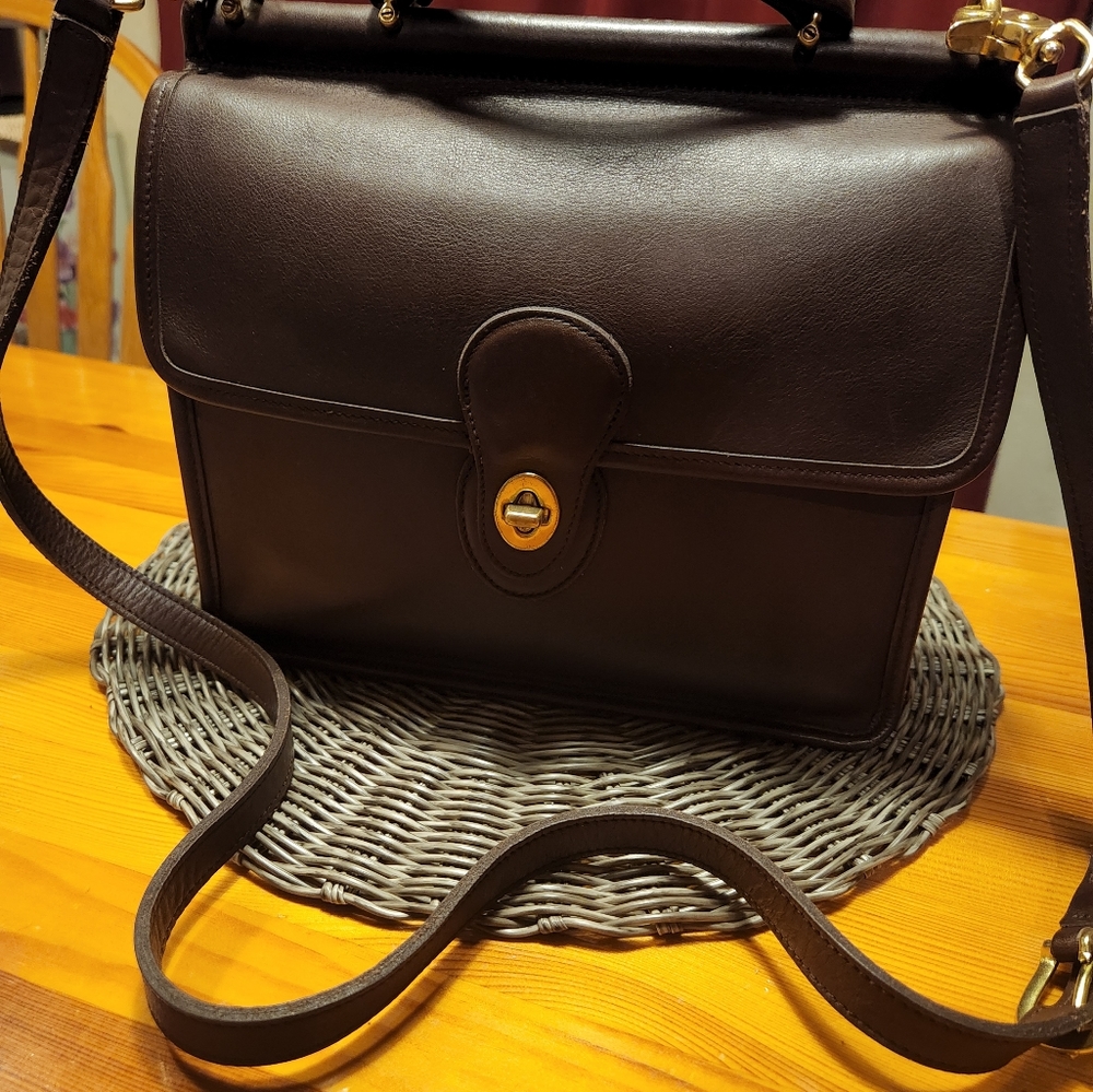 Coach Willis 9927 Vintage Brown Leather Crossbody
